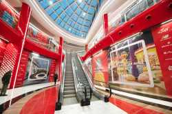 У Blockbuster Mall вiдкриється близько двох третин магазинiв