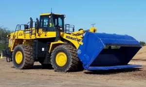 Разработан «ковш-монстр» для погрузчика. Видео