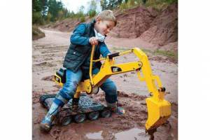 Как подарить ребенку на Новый год экскаватор