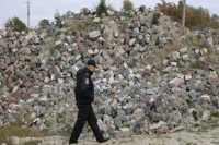 Демонтована брукiвка у Львовi повторно використовуєтся на вулицях