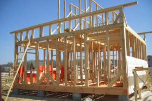 Этапы строительства каркасного дома. Фото