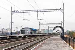 Спорудження тунелю пiд залiзницею нiяк не завершать