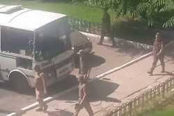 Правозащитник рассказал о принудительной мобилизации в "ДНР" и "ЛНР" и охоте на уклоняющихся