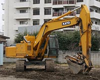 Общественность Ужгорода легла под экскаваторы на Народной площади