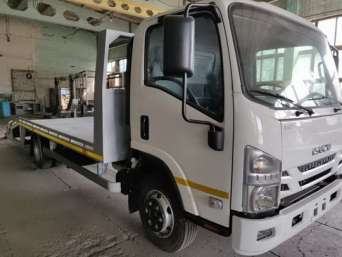 В Украине возобновили производство автоэвакуаторов. Фото