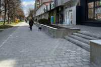 У Львовi оновили тротуар бiля майбутнього Центру життєстiйкостi