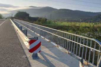 На в&#039;їздi у Закарпатську область ремонтують мiст