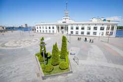 Мiнiстерству культури потрiбно приймати активну участу у завершення реконструкцiї Поштової площi