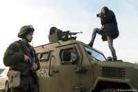 Работавшие в Мариуполе журналисты получат премию "За свободу слова"