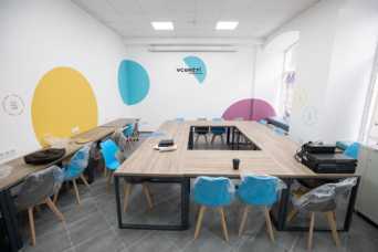 В Киеве откроют третий центр для общественности