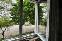 У будинках Днiпра встановили 85% вiкон пiсля ракетної атаки