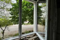 У будинках Днiпра встановили 85% вiкон пiсля ракетної атаки