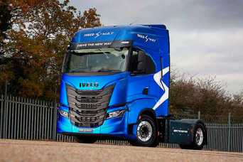 IVECO представила газовую версию седельного тягача