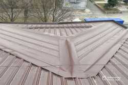 У Днiпрi вiдновлено дах будинку, який постраждав через ворожий ракетний обстрiл