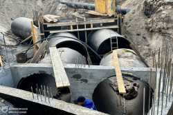 У Днiпрi продовжують аварiйний ремонт колектору для боротьби из пiдтопленням