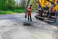 На дорогах Житомирщини проводиться лiквiдацiя аварiйних вибоїн