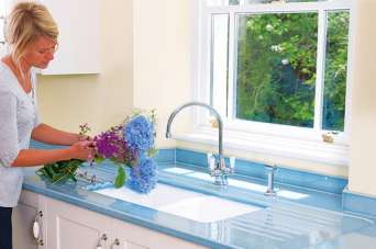 Столешницы из вулканического, лавового камня. Фото и видео