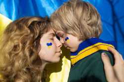 Развенчание мифа &quot;усталости Запада от Украины&quot;