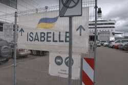 Проживающие на пароме Isabelle украинские беженцы благодарны жителям Эстонии
