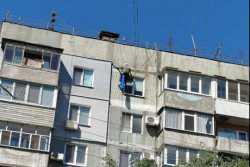 У Запорiжжi вiдремонтували покрiвлю у двох будинках