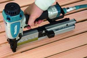 Как выбрать строительный степлер