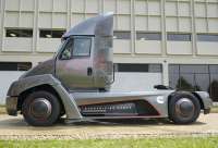 Cummins разработал электрический тягач