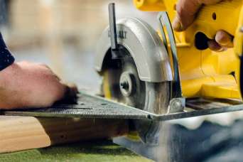 Как выбрать ручную циркулярную пилу
