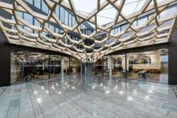 Робот напечатал &quot;Дерево будущего&quot;