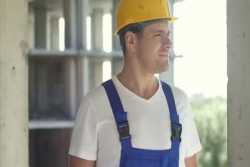 Будiвельники зберiгають оптимiзм