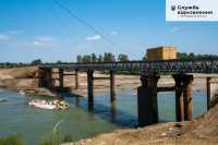 У Чернiвецькiй областi вiдкрили проїзд тимчасовим мостом через Прут