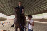 Раненых украинских военных лечат при помощи иппотерапии