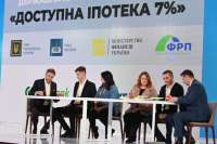 Только треть заявок по "Доступной ипотеке 7%" завершается покупкой