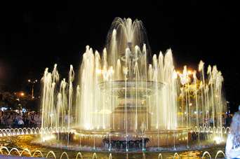 Лучшие фонтаны Донецка с 1902 по 2011 годы. Фото