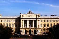 На реставрацiї головного корпусу ЛНУ iм. Франка вкрали грошi