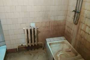 Засветившийся в соцсетях школьный бассейн срочно ремонтируют