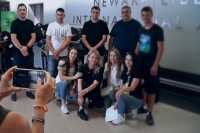 Подруги из американского "штаба Бандеры" отправляют защитникам Украины медицинскую и военную помощь