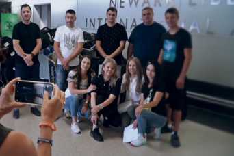 Подруги из американского &quot;штаба Бандеры&quot; отправляют защитникам Украины медицинскую и военную помощь