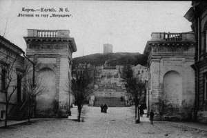 В Крыму последовательно разрушают памятники архитектуры. Фото