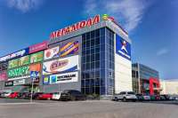 В самом большом ТРЦ Винницы достраивают кинотеатр