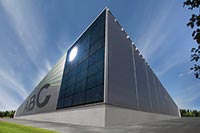 Созданы солнечные батареи для облицовки фасадов