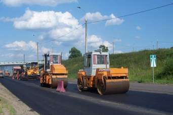 Беларусь взяла крупнейший подряд на ремонт дорог
