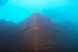 В огромном озере нашли 3-тысячелетнюю крепость