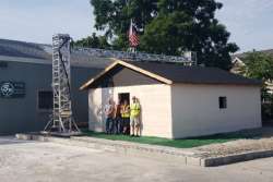 Напечатанный за 12 часов дом быстро снесли