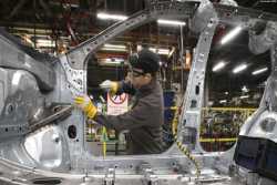 Смогут ли автозаводы Петербурга выйти из простоя