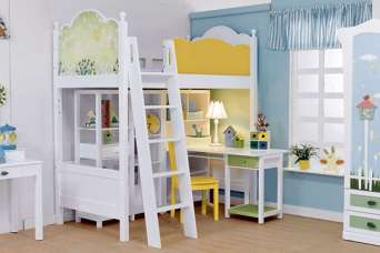 Фарбуємо дитячі дерев'яні меблі