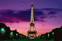 На самой верхушке Эйфелевой башни обнаружена тайная комната