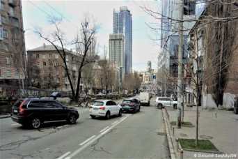 Киев начал оживать