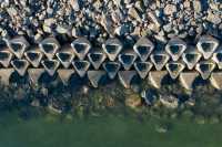 Новый материал для берегоукрепления поможет морской жизни