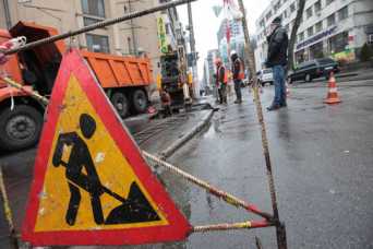 Над Лiвобережним каналiзацiйним колектором утворився провал