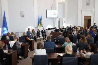 ОСББ отримають компенсацiю за встановлення сонячних батарей i теплових насосiв